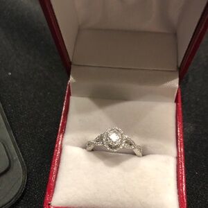 10K White Gold Natural Diamond Ring